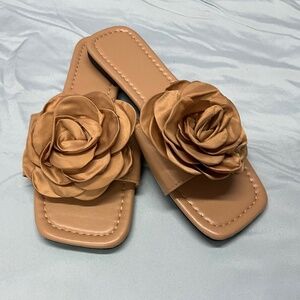 Beige Flowered Sandals